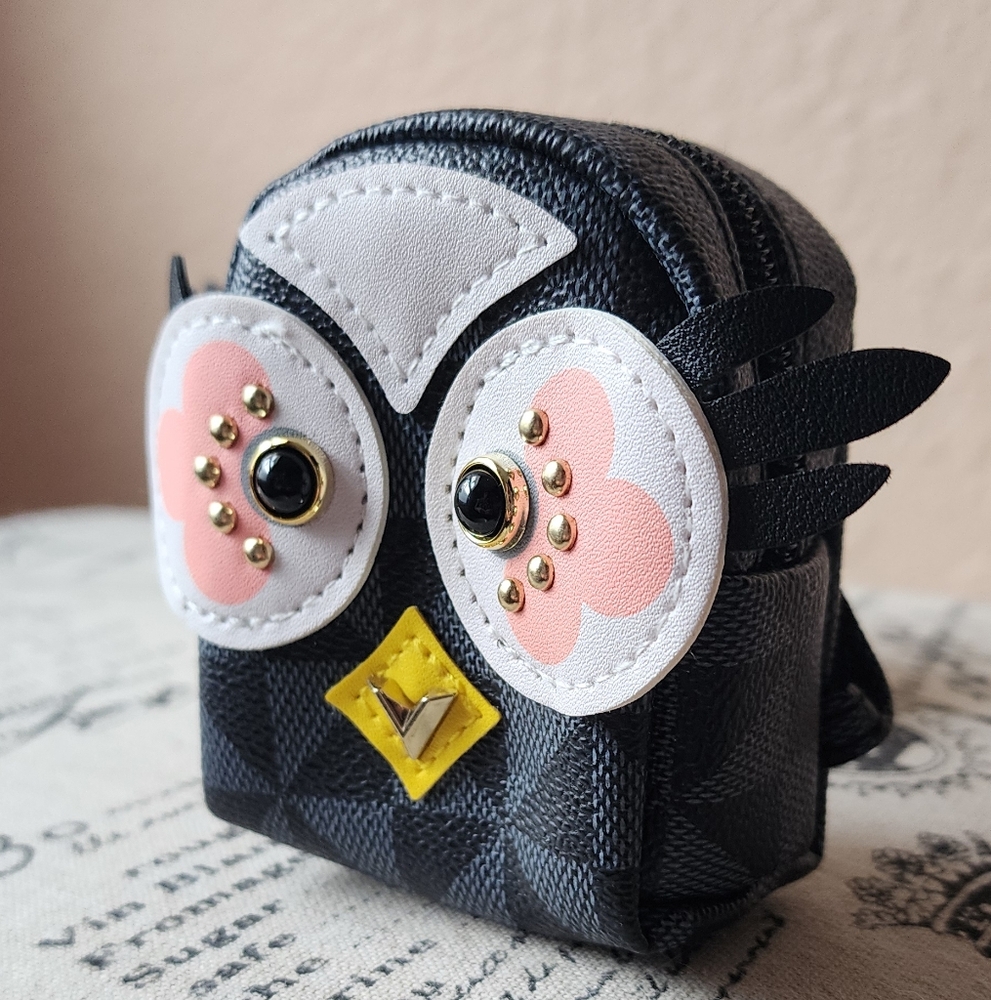 Chekered Owl Coin Purse/Keychain - Picture 3 of 3